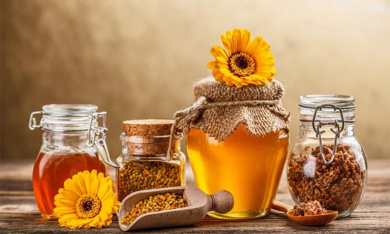 Wintertime projects: skeps and honey pots